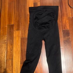 Blanquette Maternity Leggings. Size large